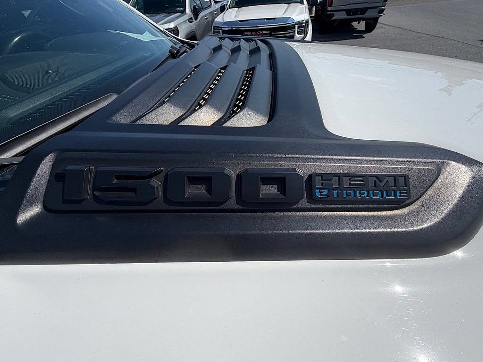 2022 RAM 1500 Laramie Crew Cab 4x4 5'7" Box