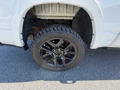 2022 RAM 1500 Laramie Crew Cab 4x4 5'7" Box