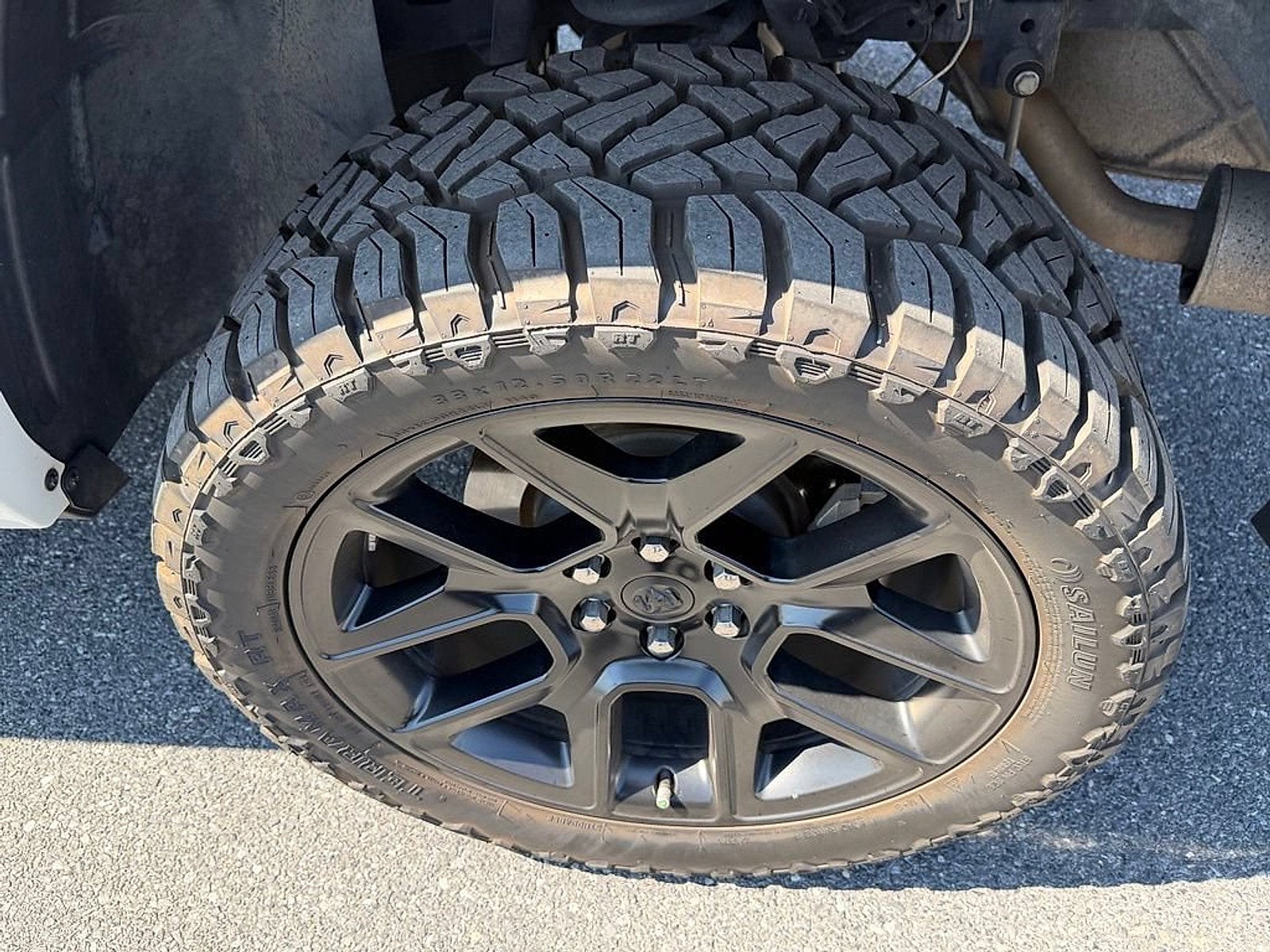 2022 RAM 1500 Laramie Crew Cab 4x4 5'7" Box