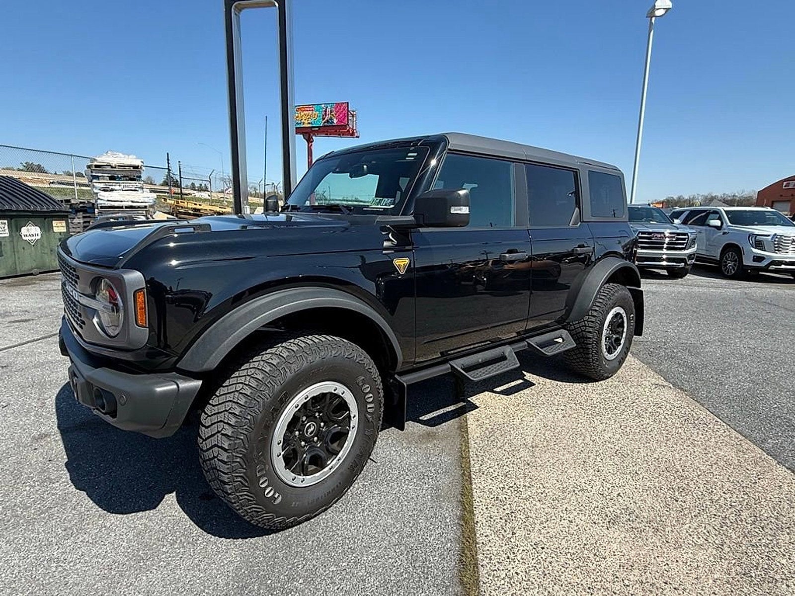 2023 Ford Bronco Base