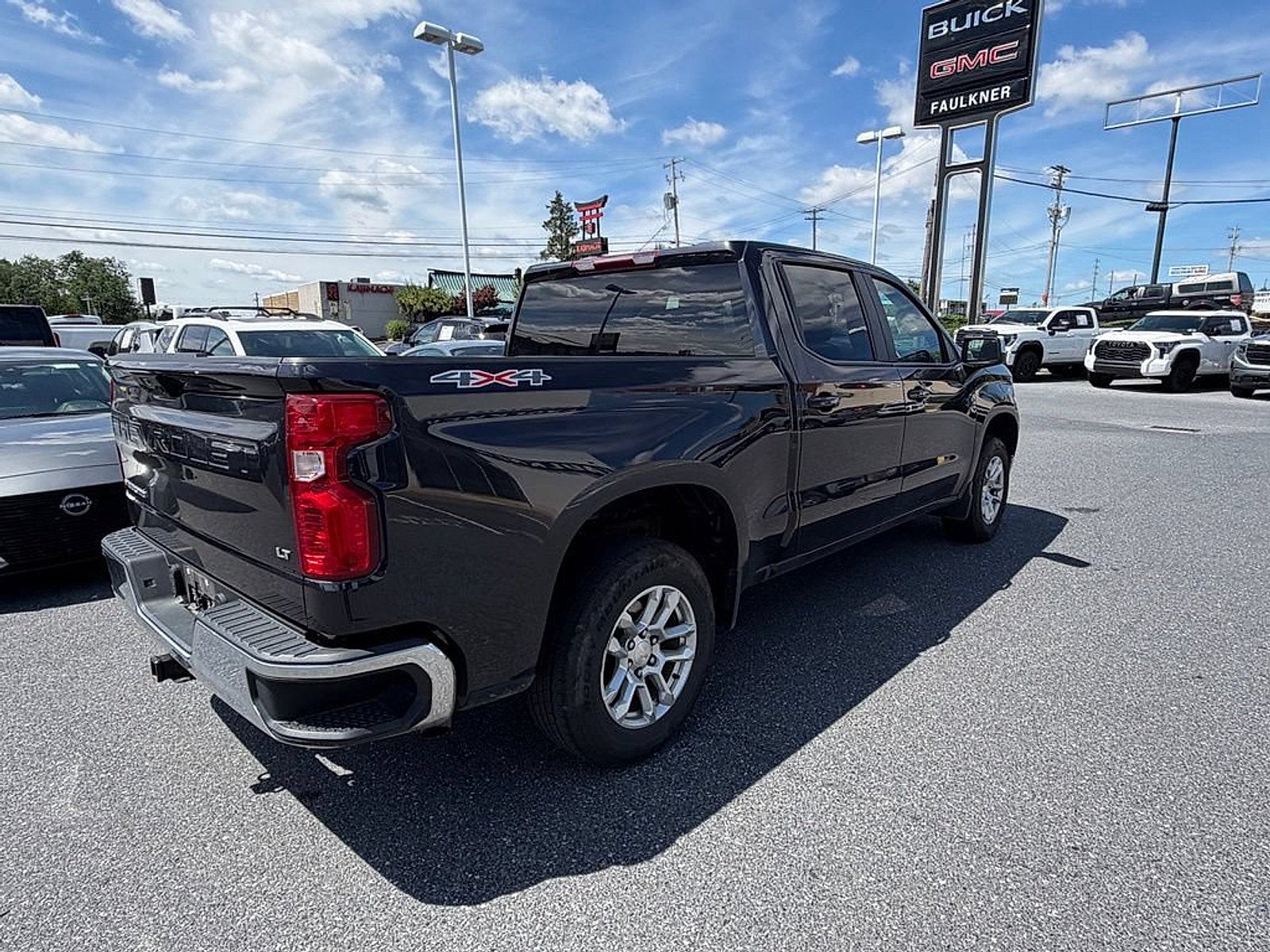 2022 Chevrolet Silverado 1500 LT (2FL)