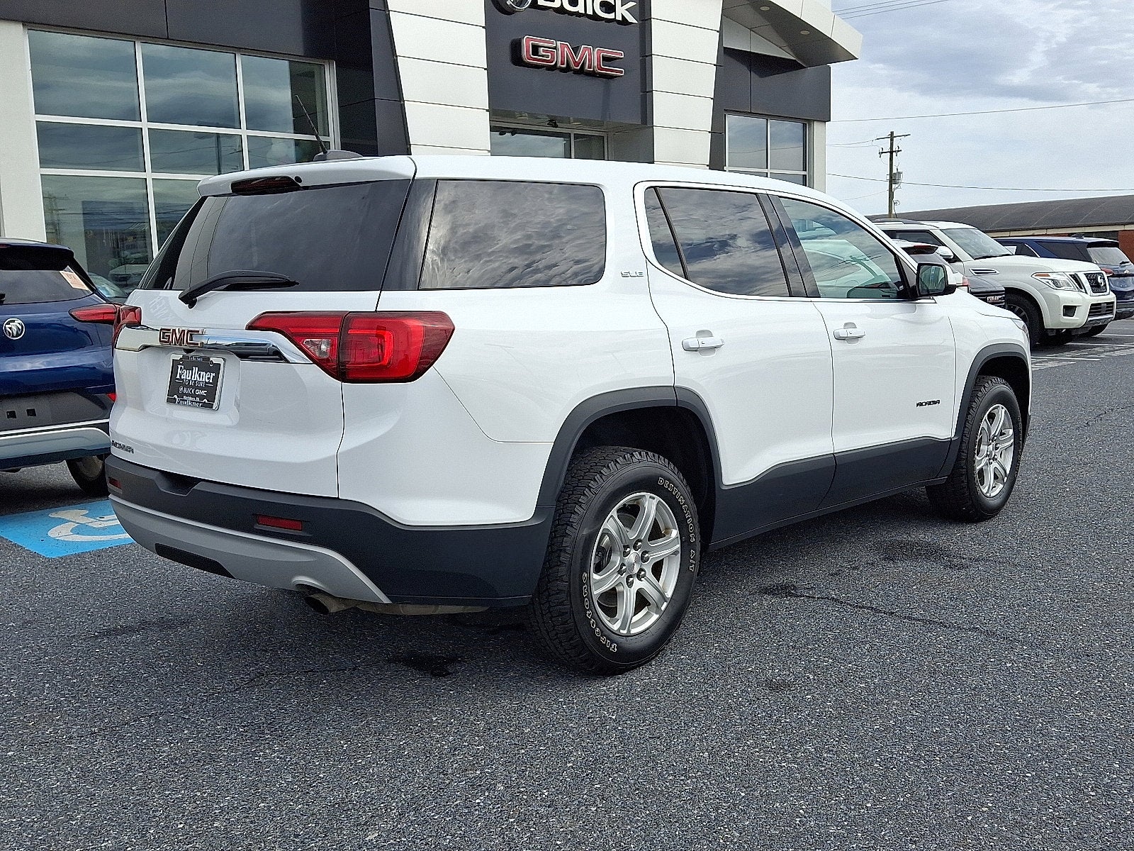 2019 GMC Acadia SLE