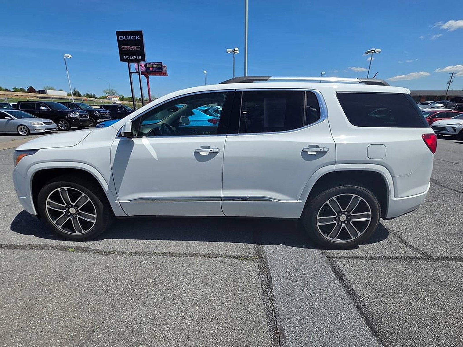 2019 GMC Acadia Denali