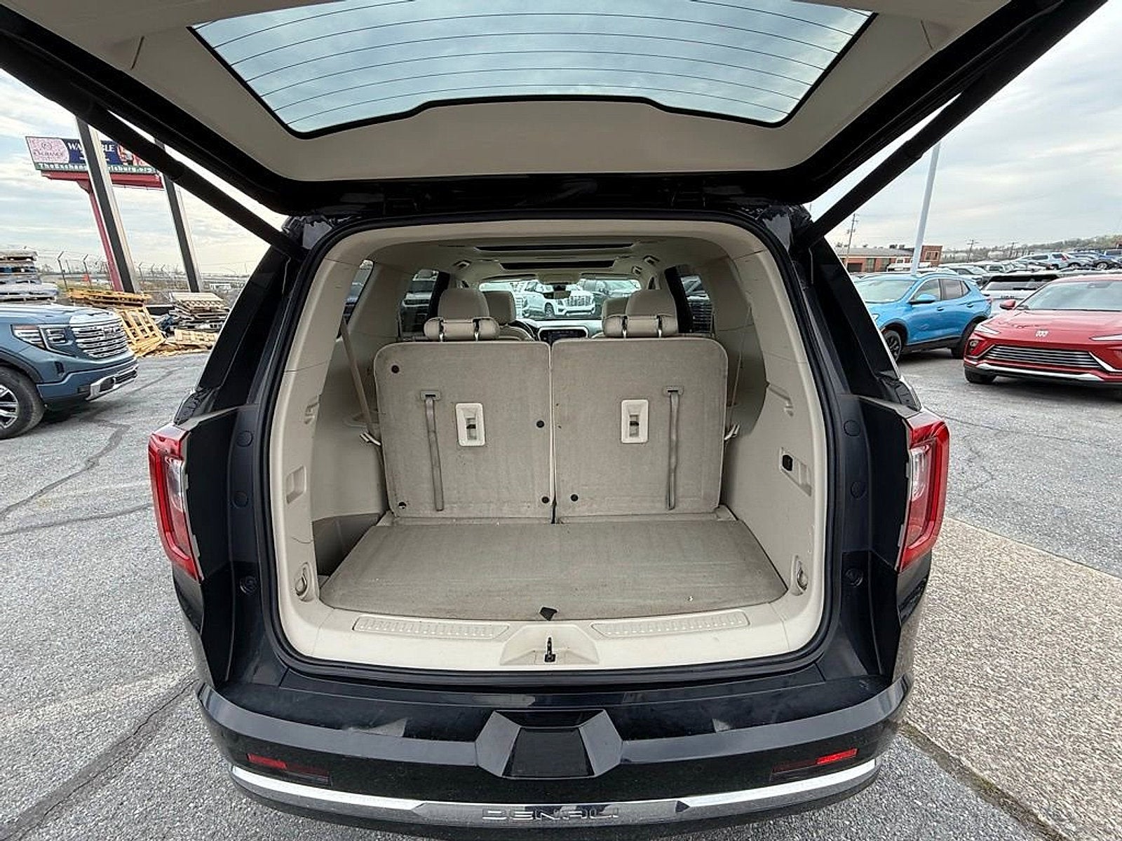 2021 GMC Acadia Denali