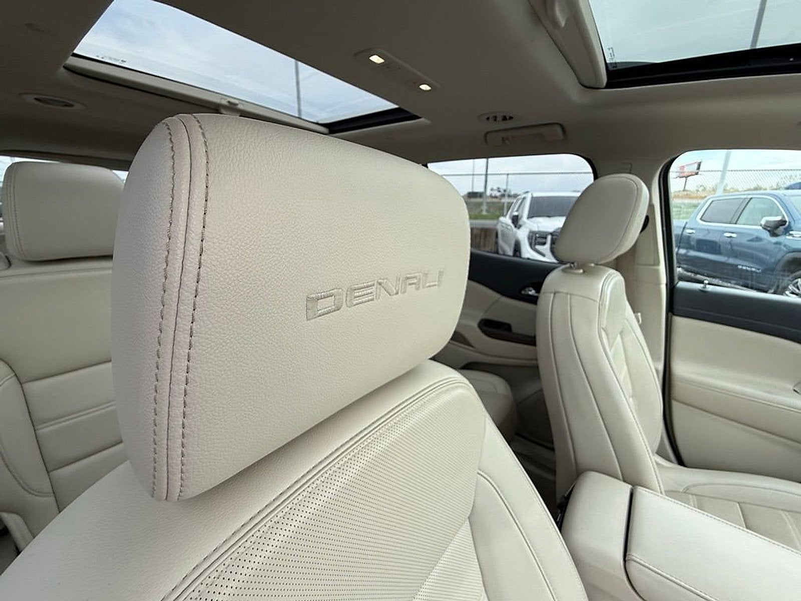 2021 GMC Acadia Denali