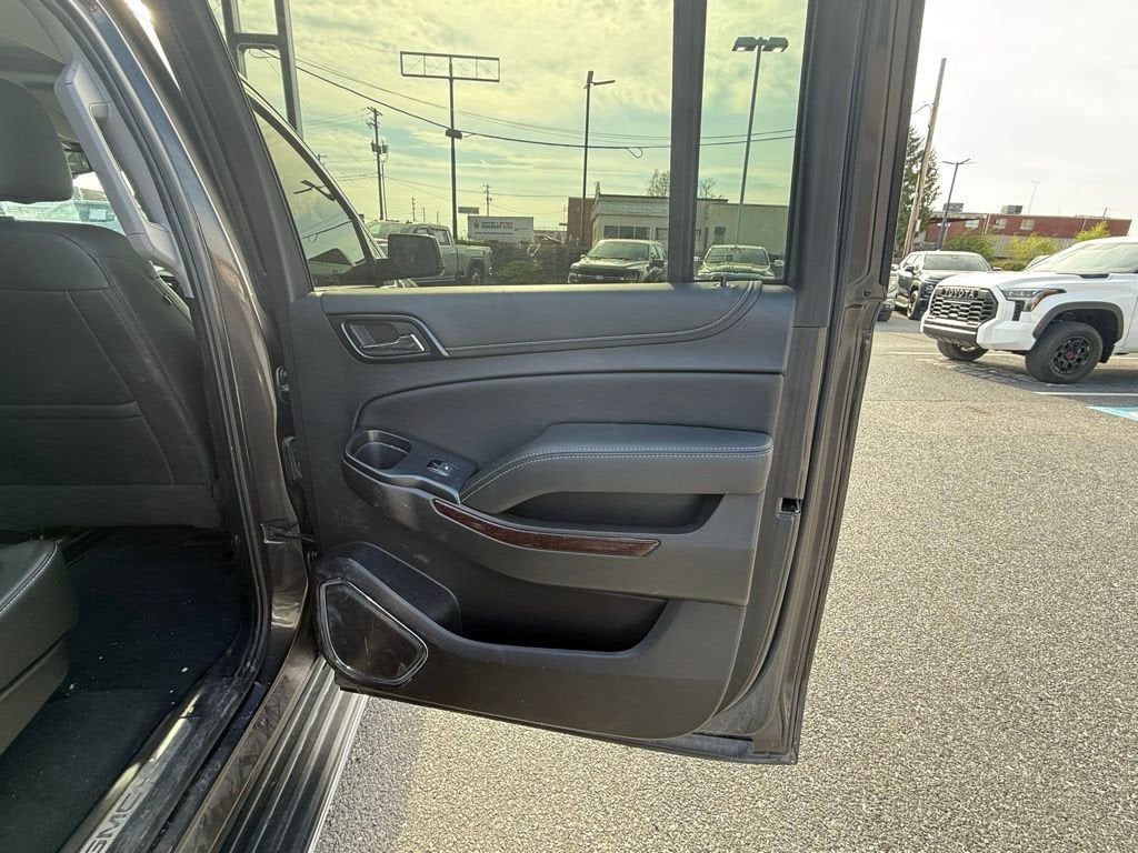 2019 GMC Yukon XL SLT