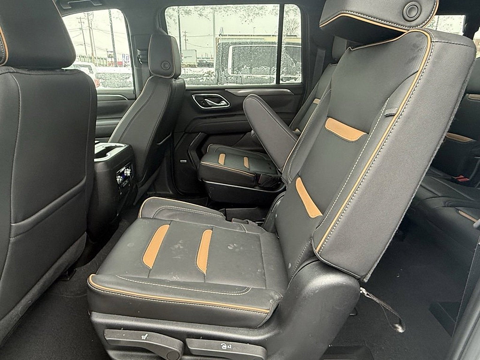 2023 GMC Yukon XL AT4