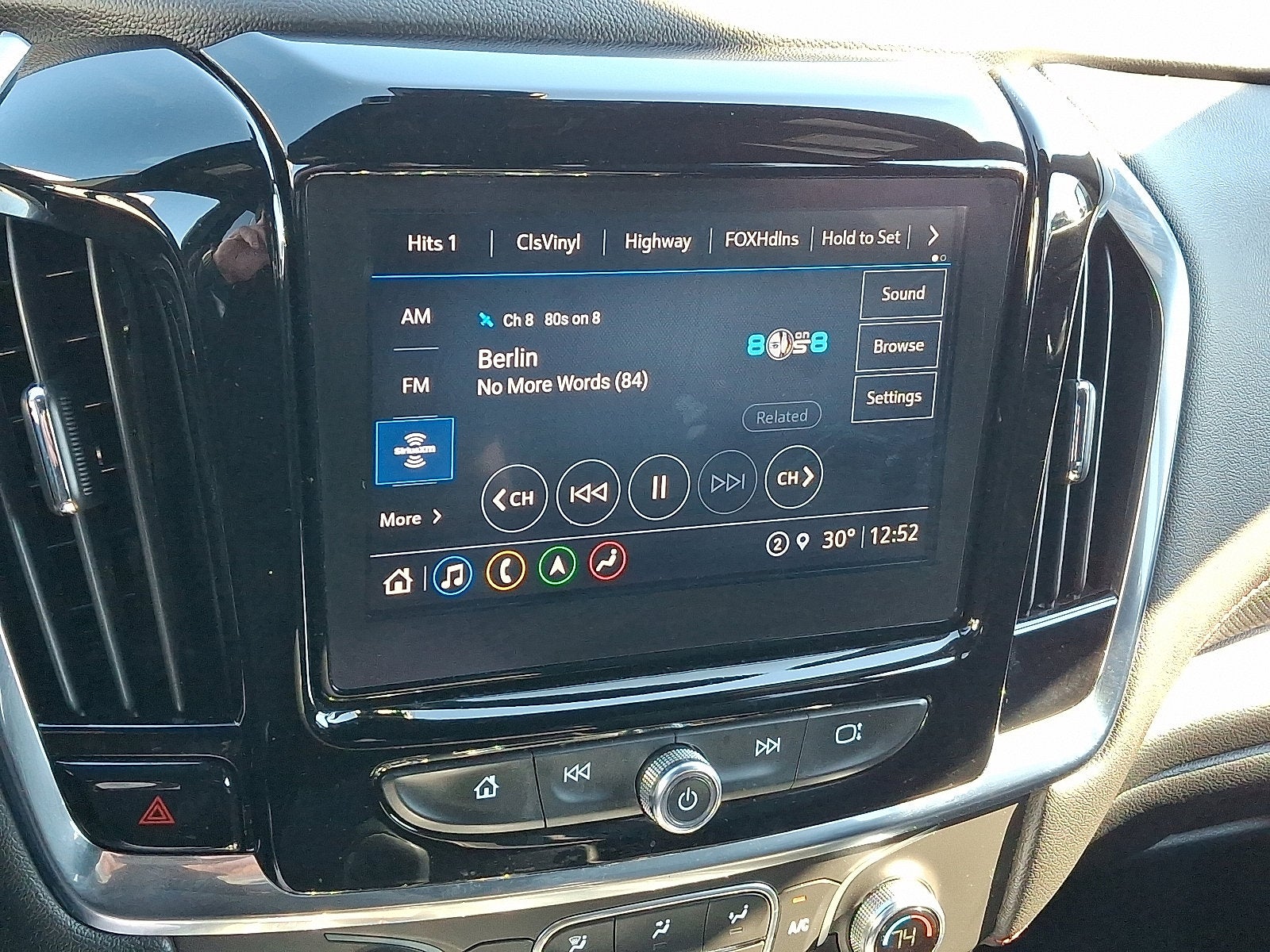 2023 Chevrolet Traverse RS