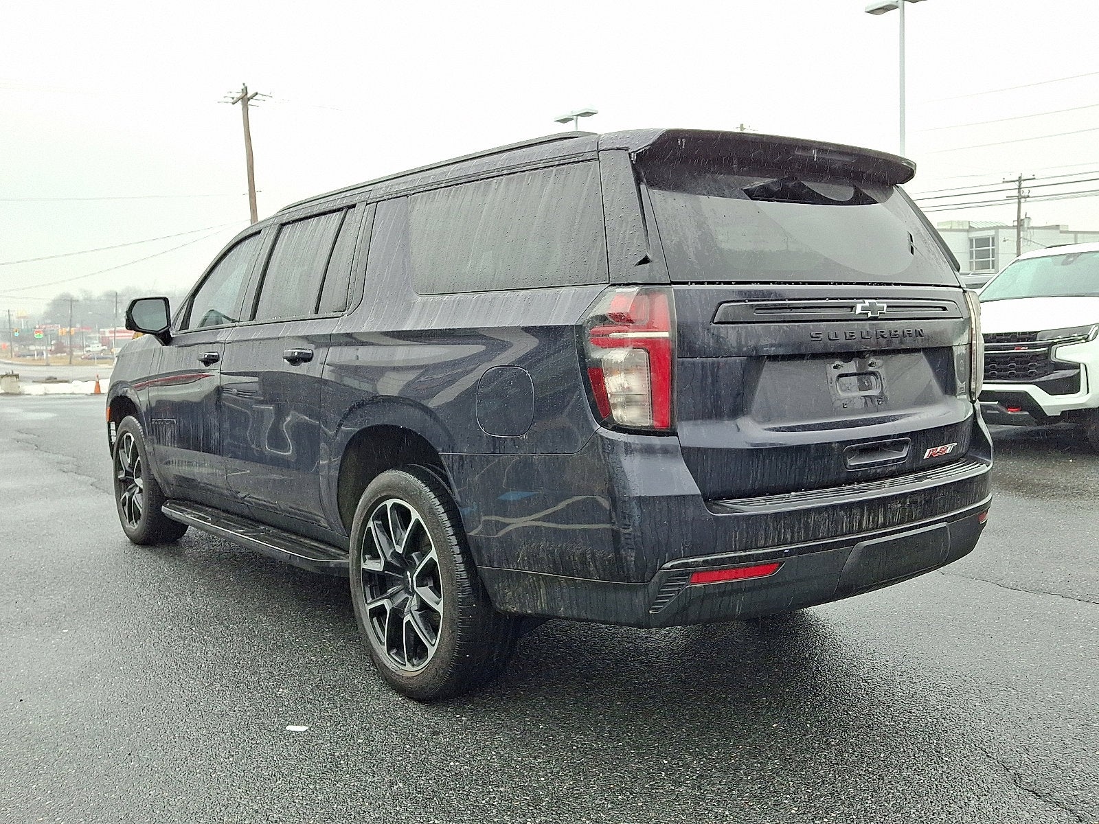 2023 Chevrolet Suburban RST