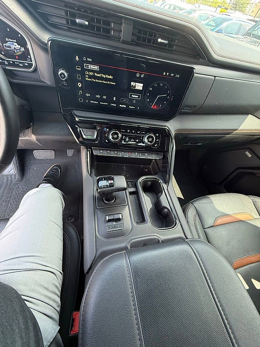 2023 GMC Sierra 1500 AT4