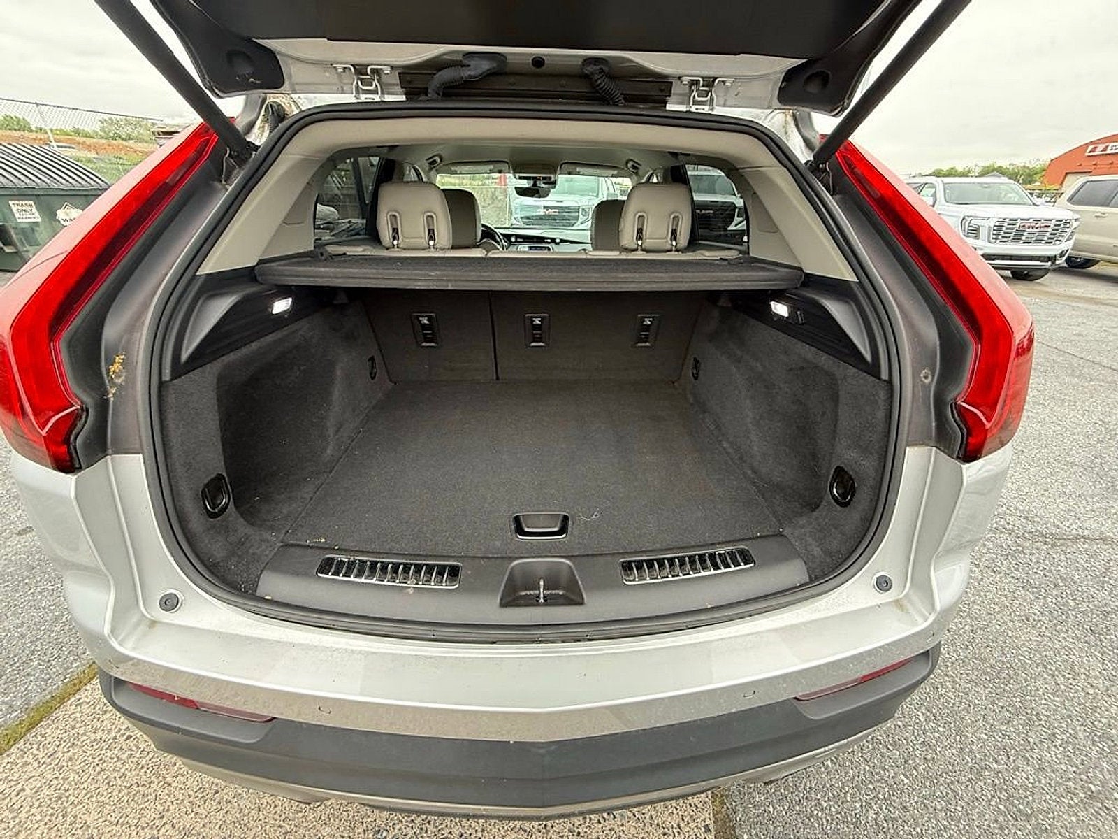 2019 Cadillac XT4 AWD Premium Luxury