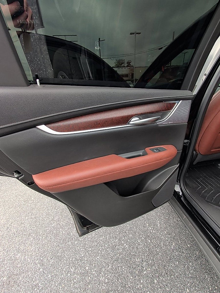 2025 Cadillac XT5 Sport