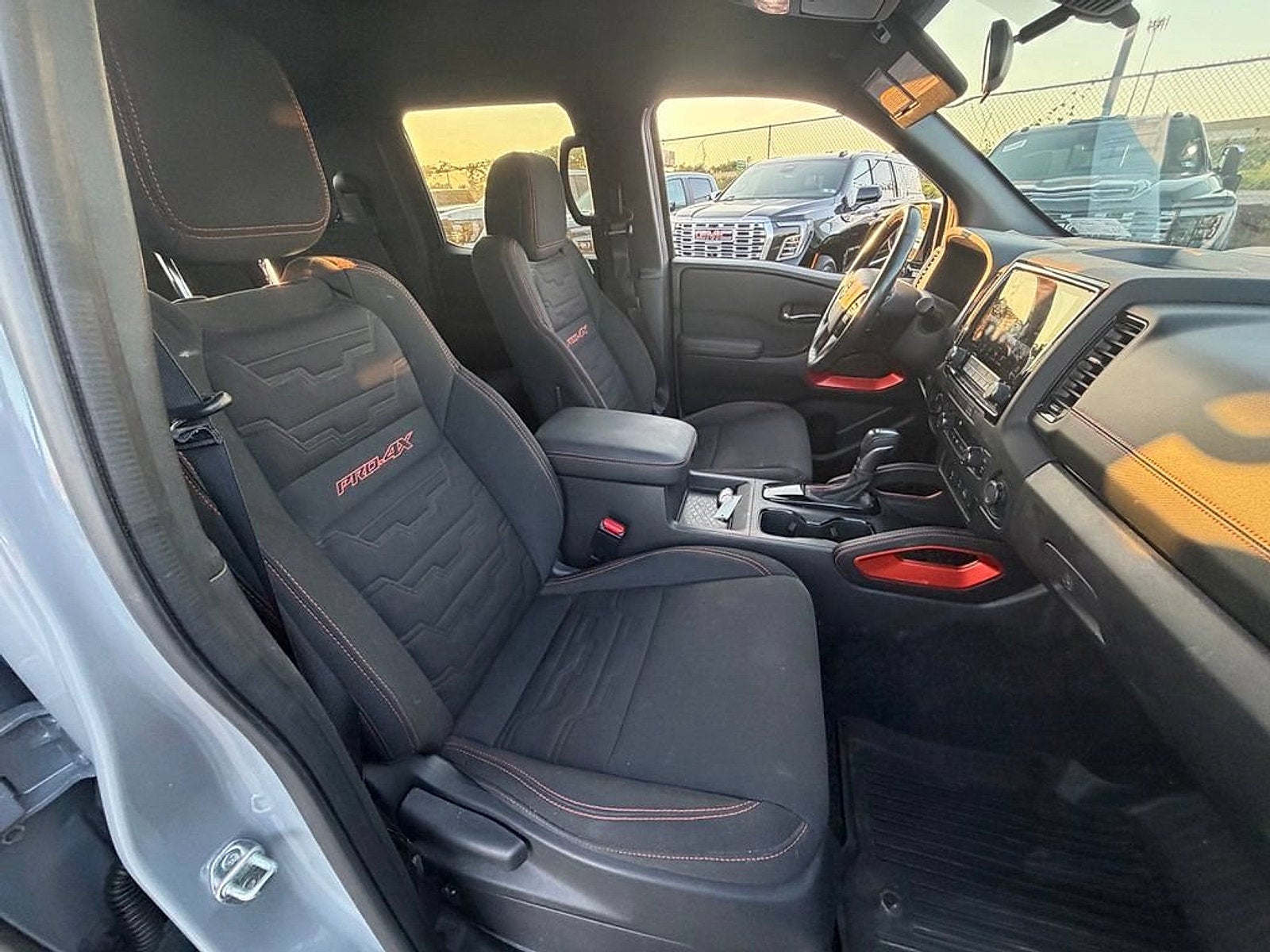 2024 Nissan Frontier Crew Cab PRO-4X 4x4