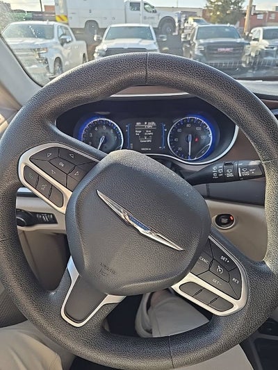 2017 Chrysler Pacifica LX