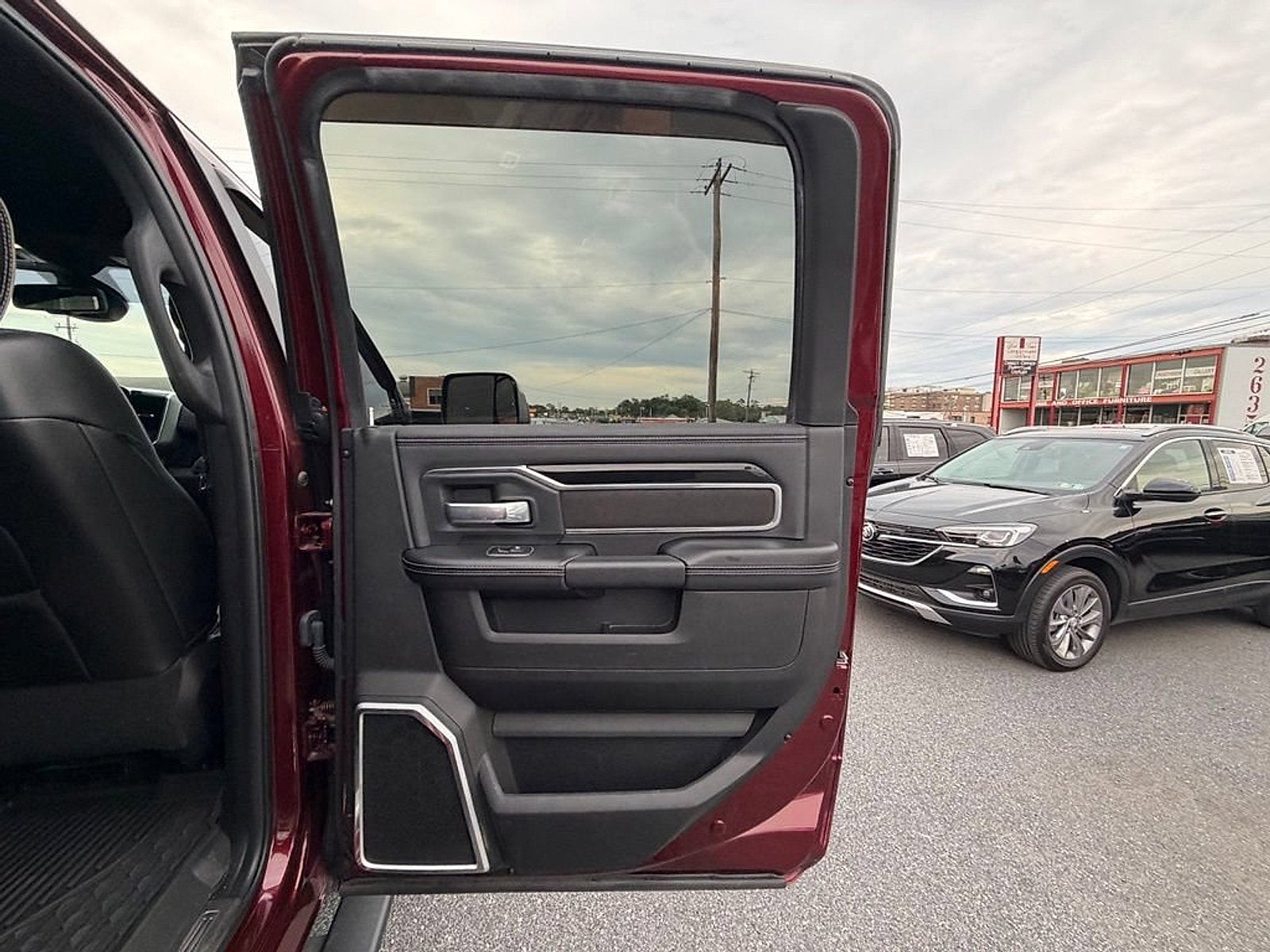 2021 RAM 2500 Laramie Crew Cab 4x4 6'4" Box