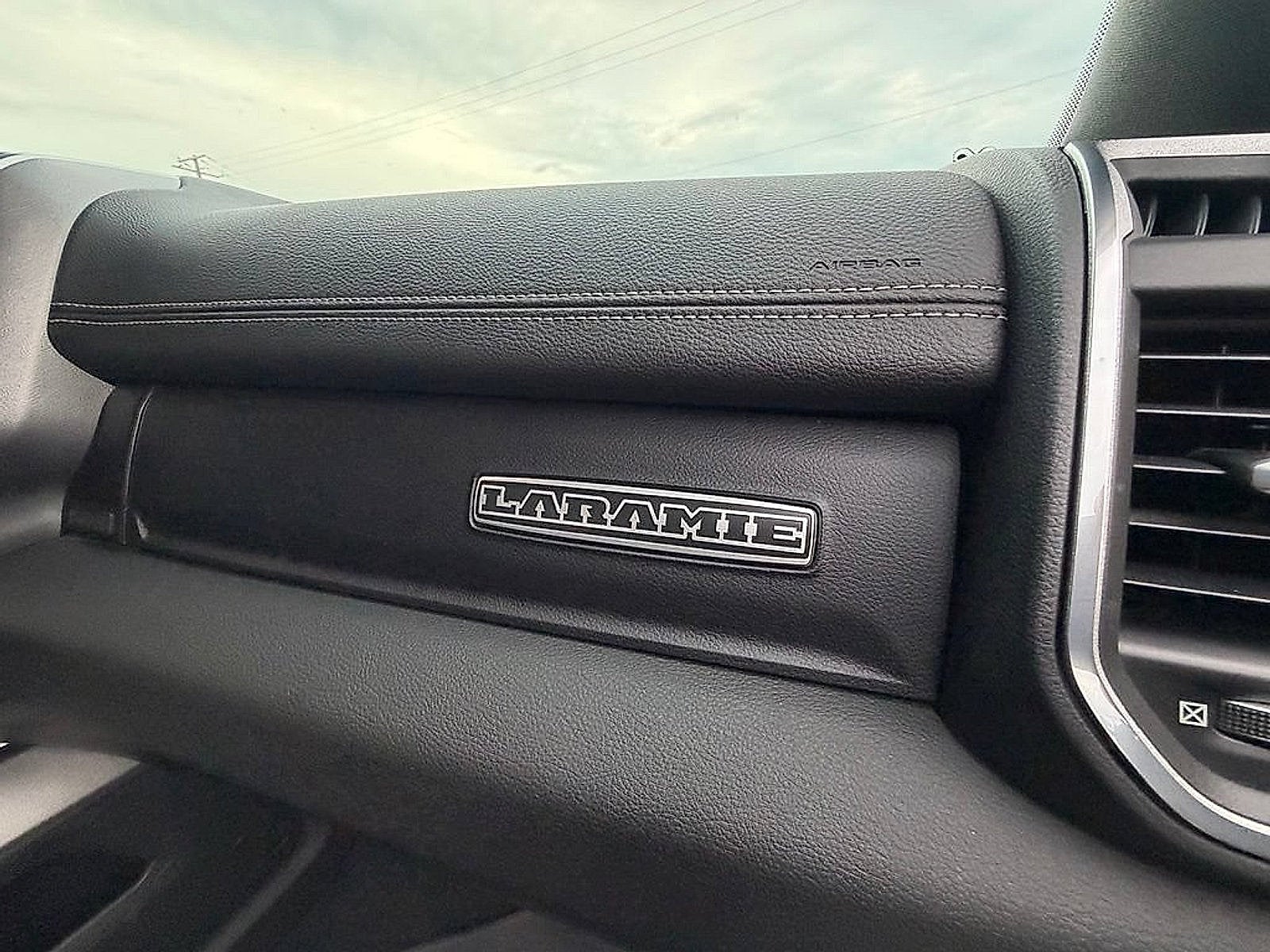 2021 RAM 2500 Laramie Crew Cab 4x4 6'4" Box
