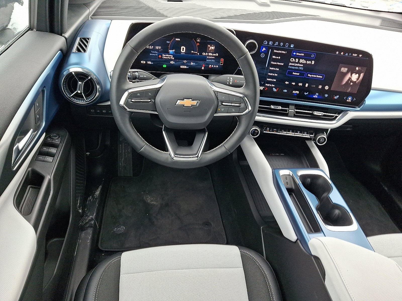 2025 Chevrolet Equinox EV LT