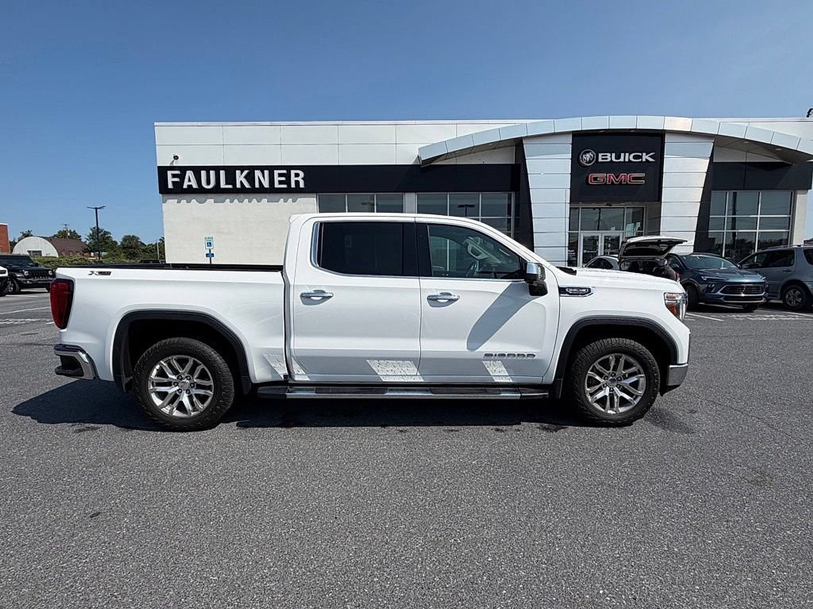 2019 GMC Sierra 1500 SLT