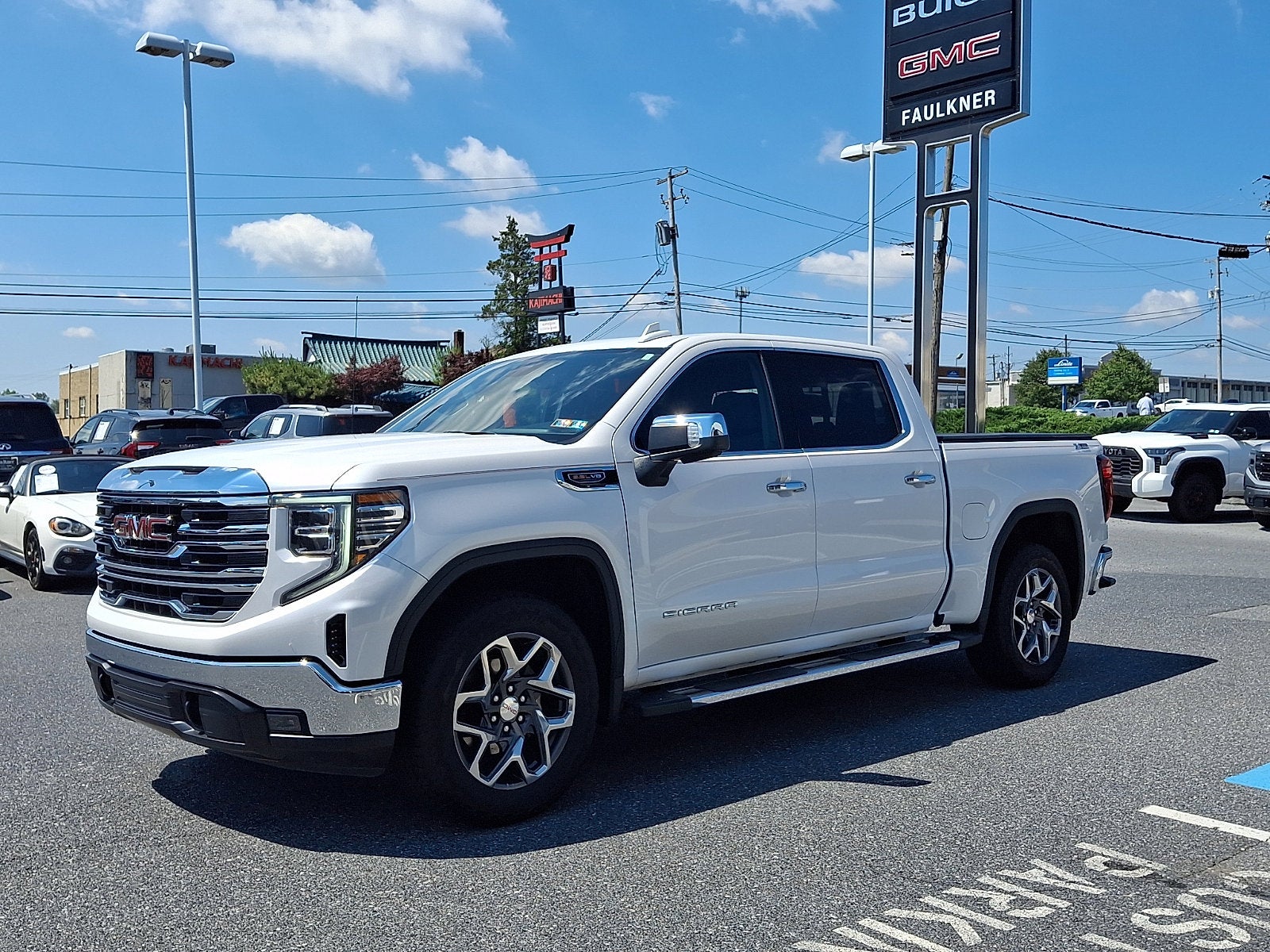 2023 GMC Sierra 1500 SLT