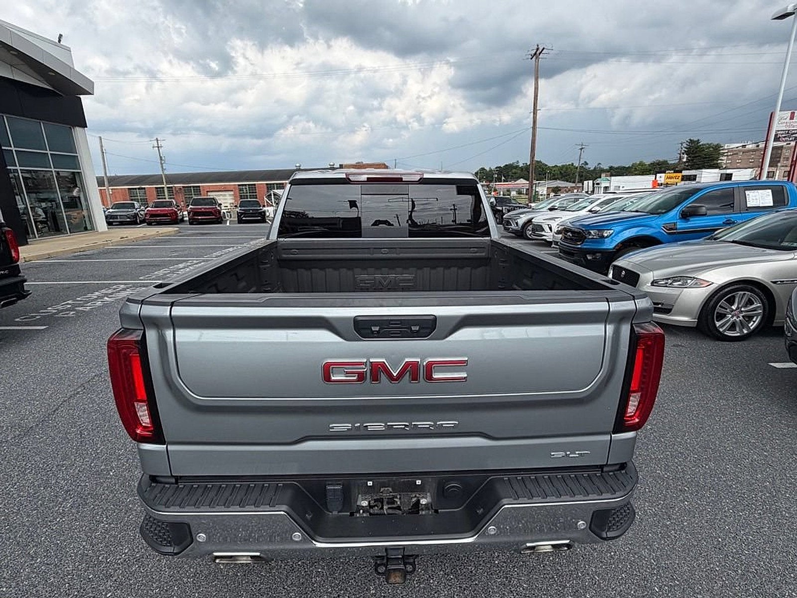 2024 GMC Sierra 1500 SLT