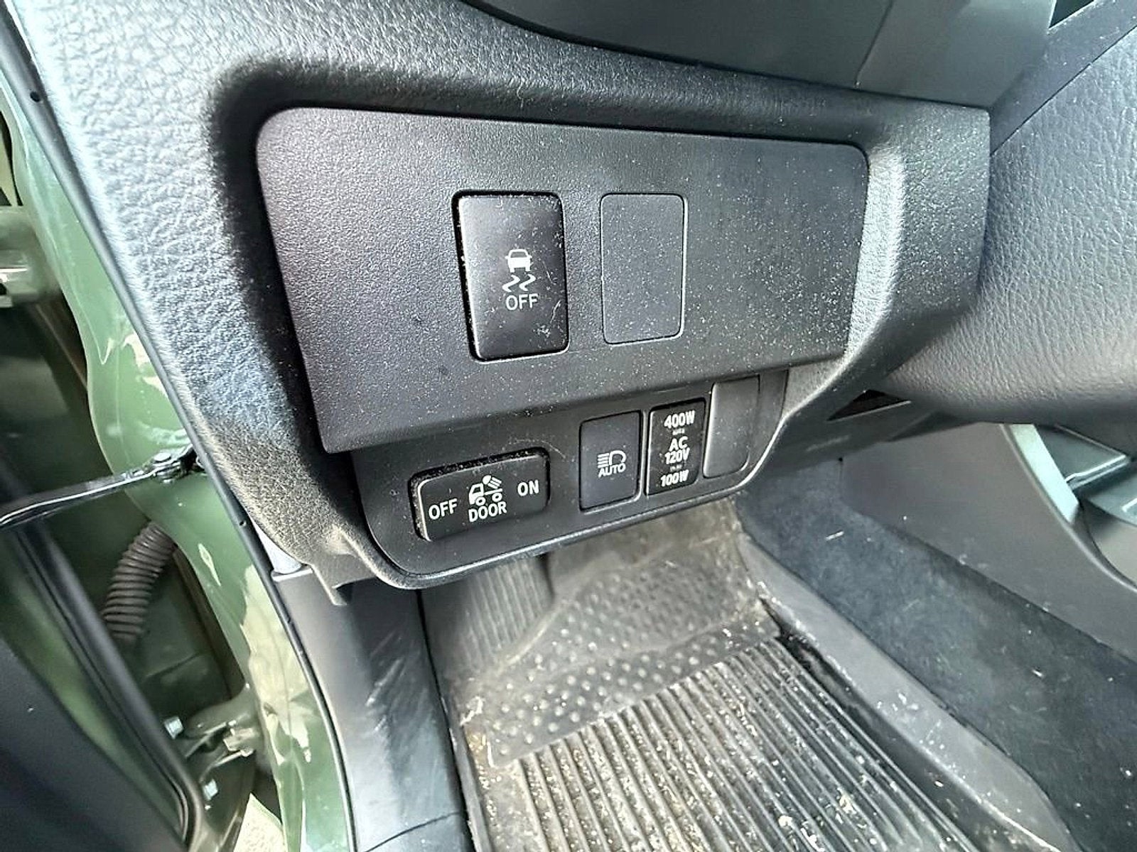2022 Toyota Tacoma 4WD SR