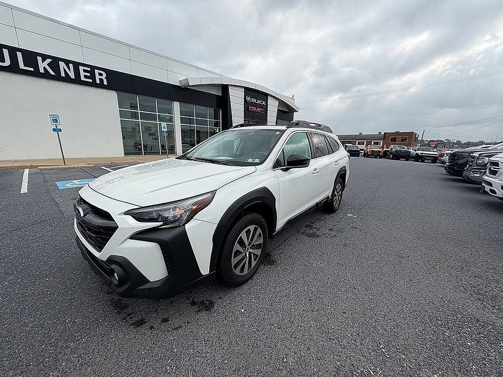 2025 Subaru Outback Premium