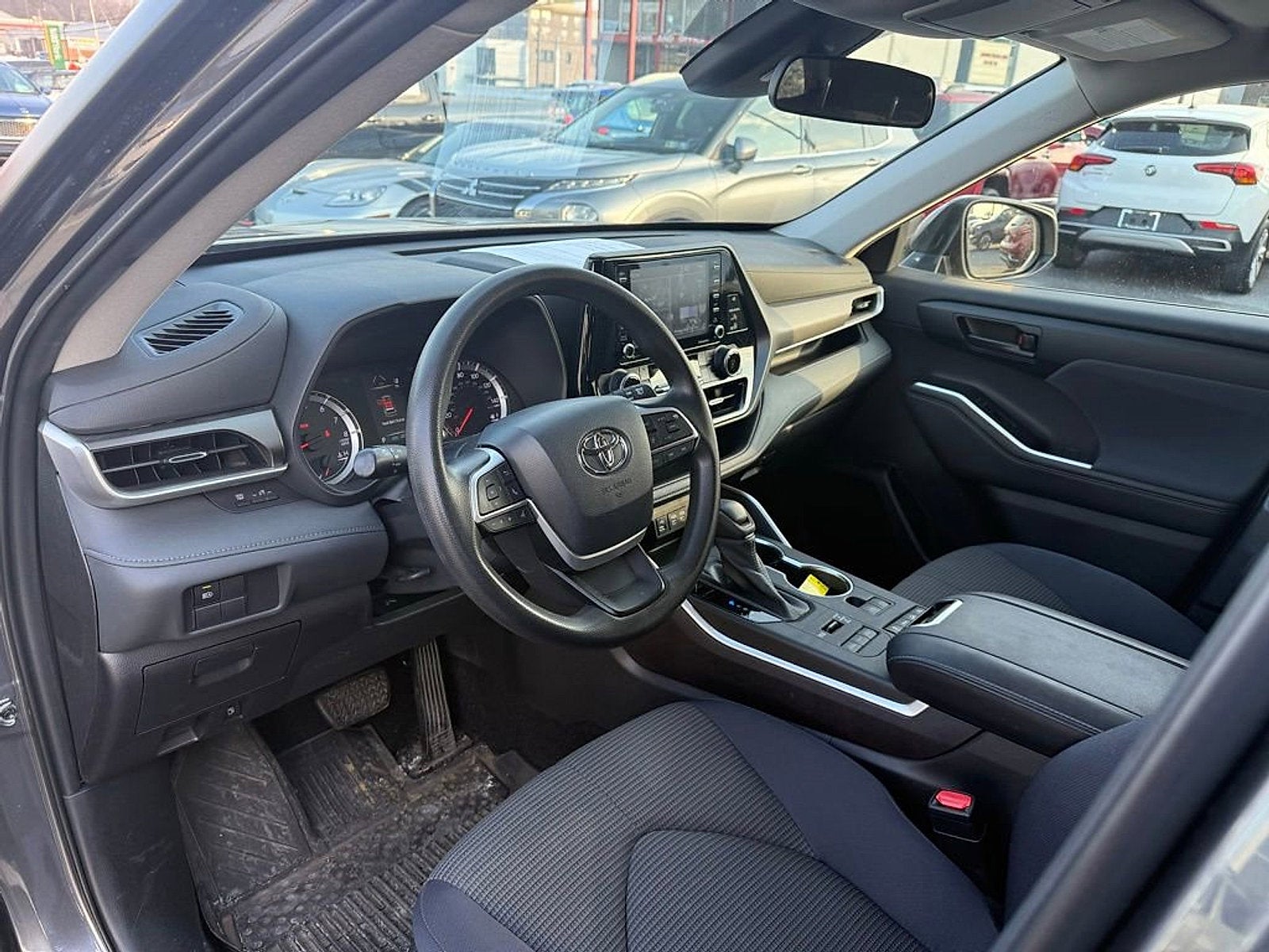 2022 Toyota Highlander L