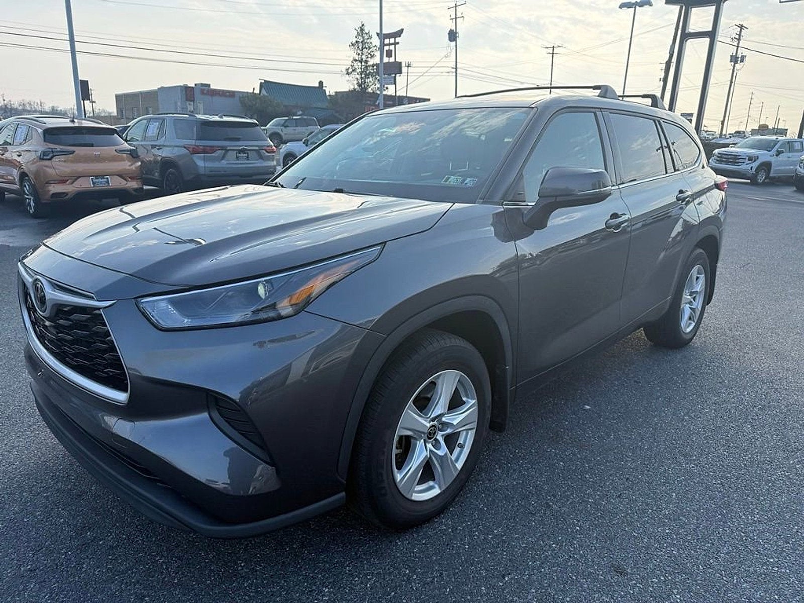 2022 Toyota Highlander L