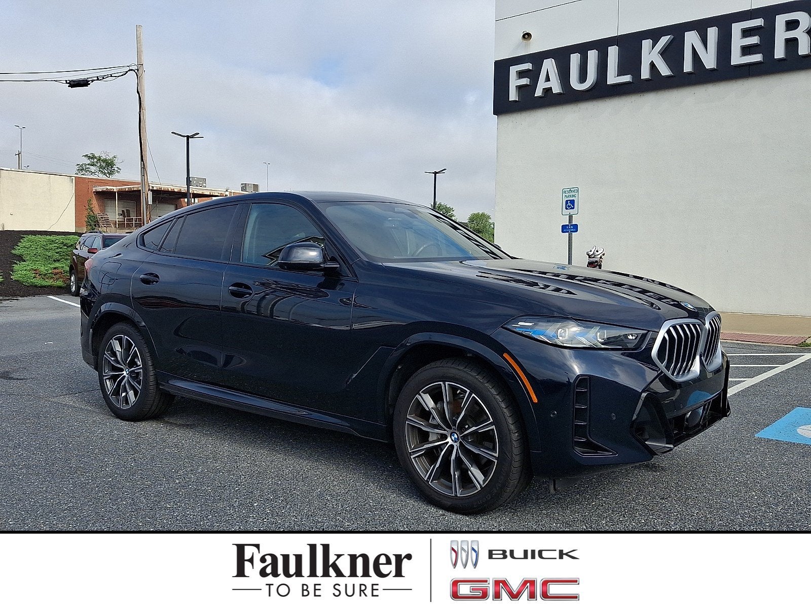 2024 BMW X6 xDrive40i