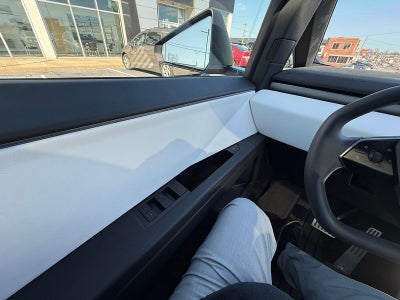 2025 Tesla Cybertruck Cyberbeast