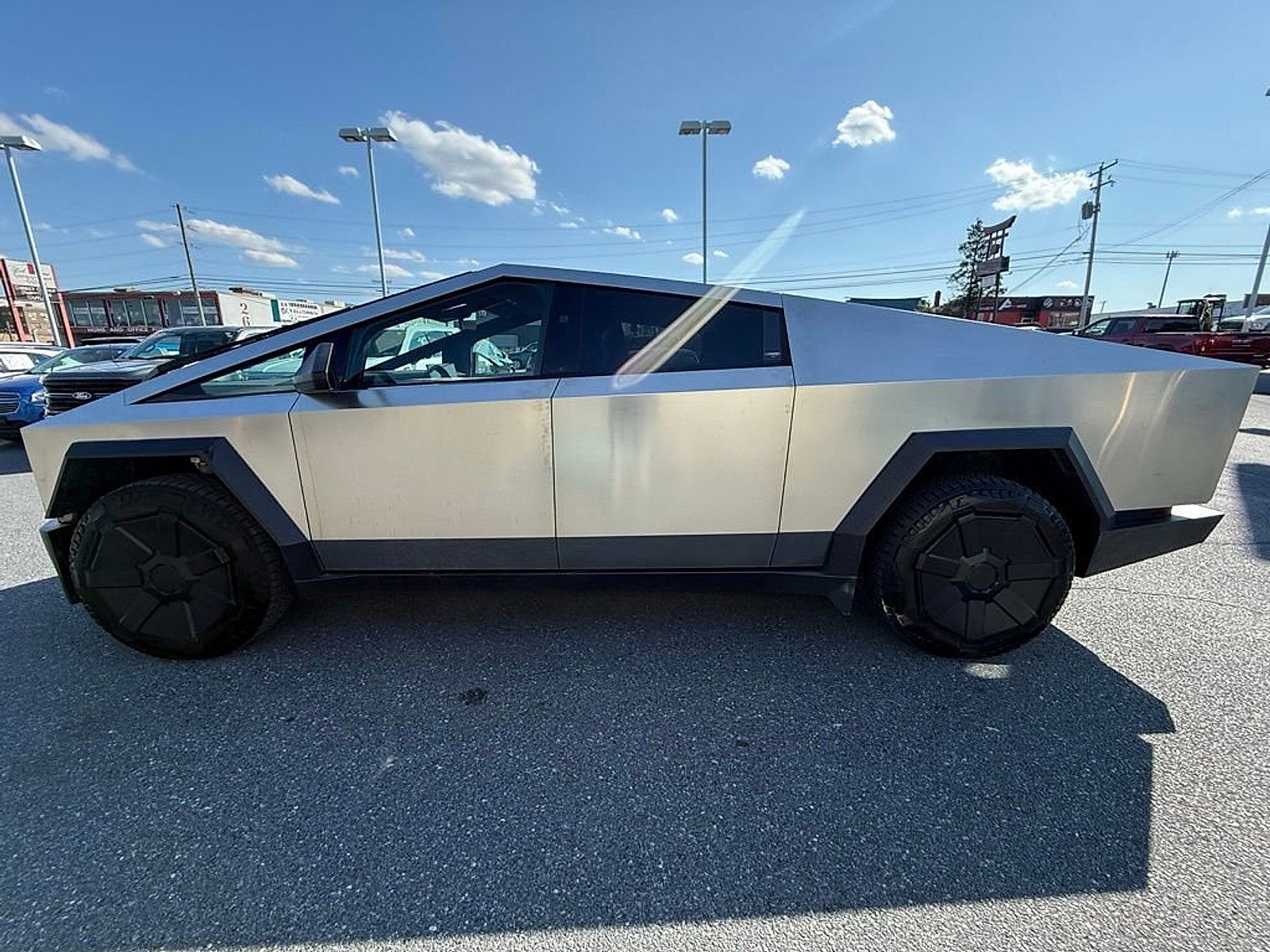 2025 Tesla Cybertruck Cyberbeast