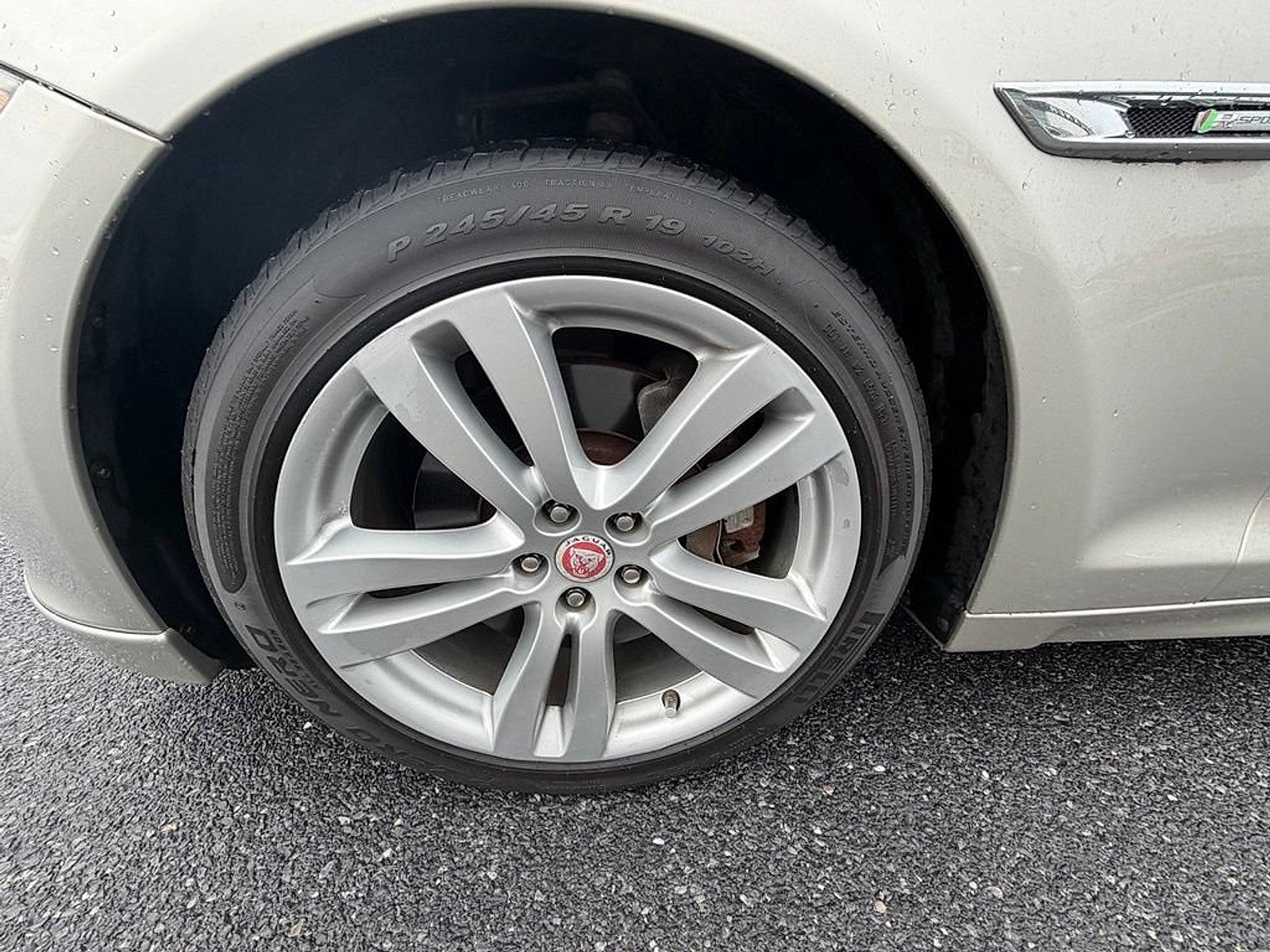 2016 Jaguar XJ R-Sport