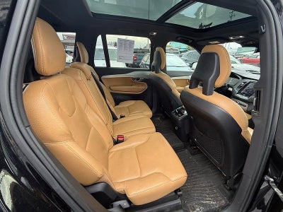 2017 Volvo XC90 Momentum