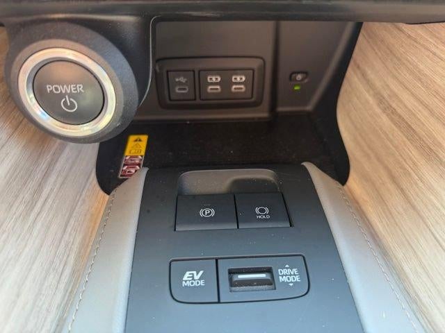 2023 Toyota Venza Limited AWD (Natl)