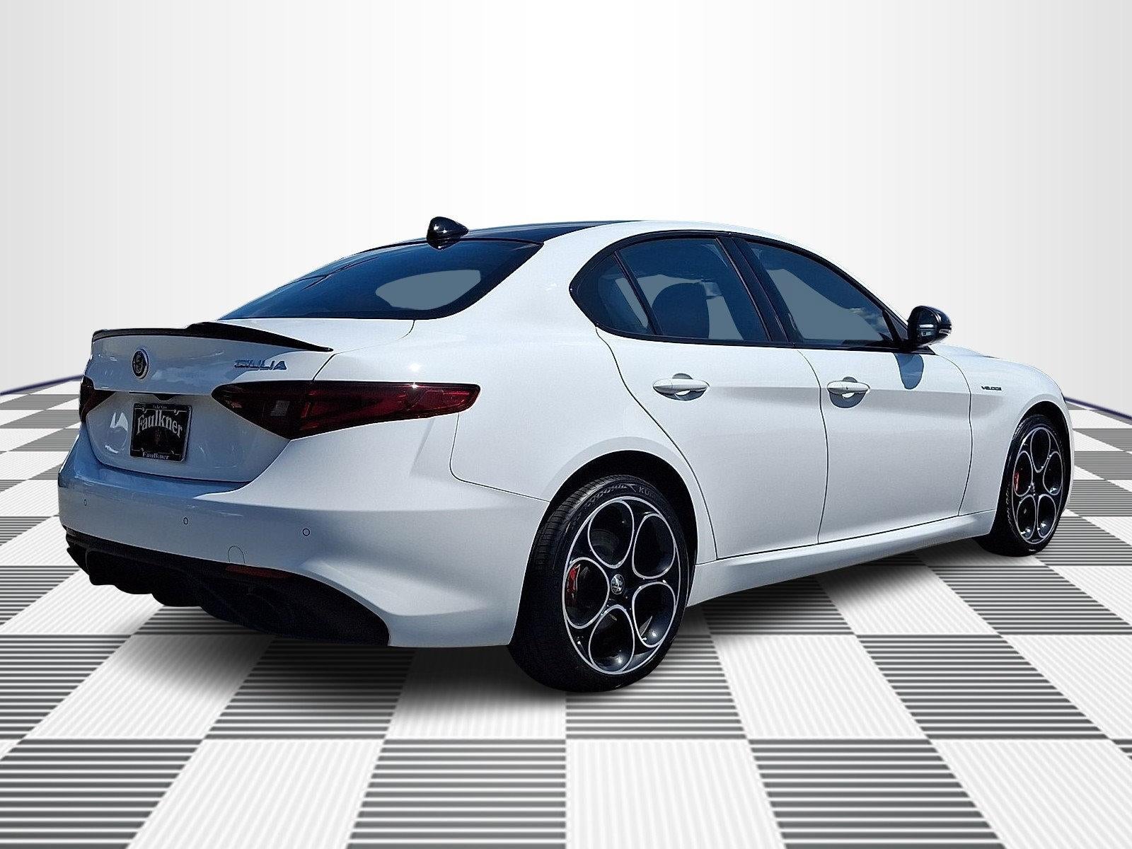 2022 Alfa Romeo Giulia Veloce AWD