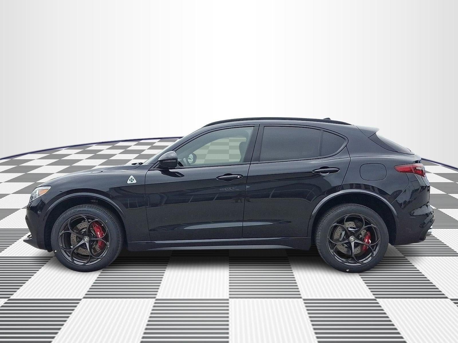 2022 Alfa Romeo Stelvio Quadrifoglio AWD