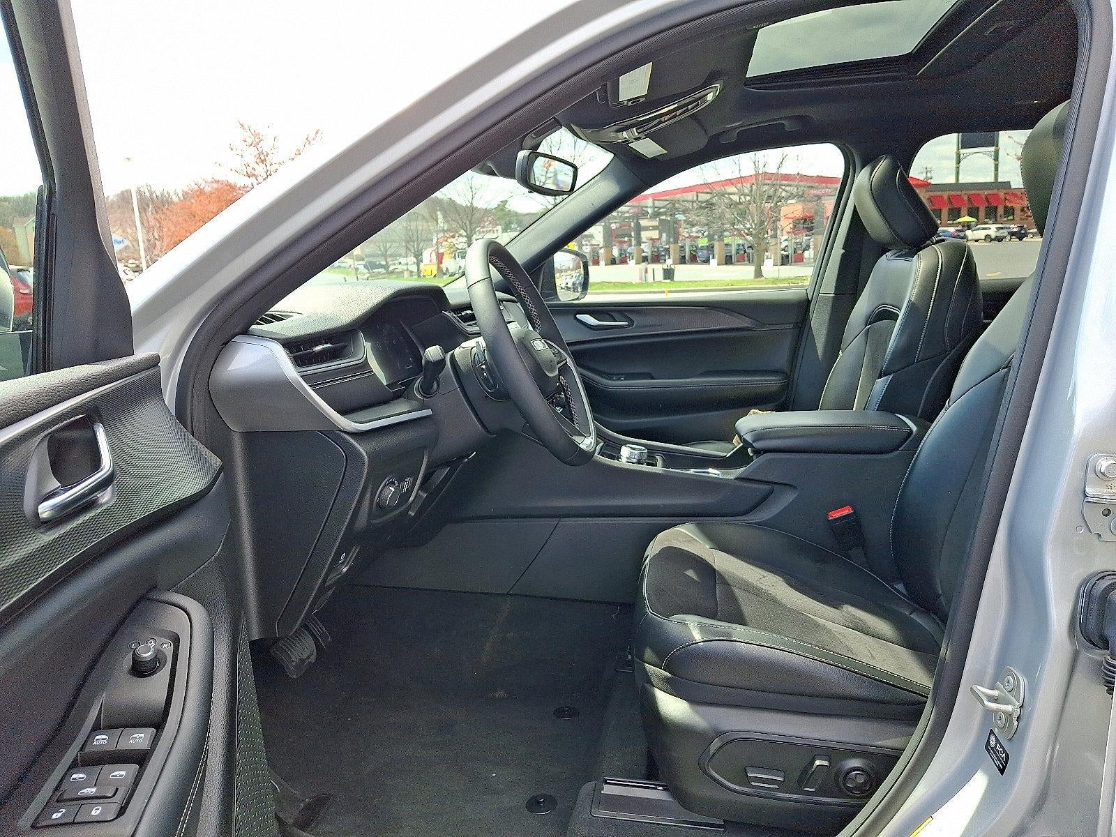 2024 Jeep Grand Cherokee L Altitude X 4x4