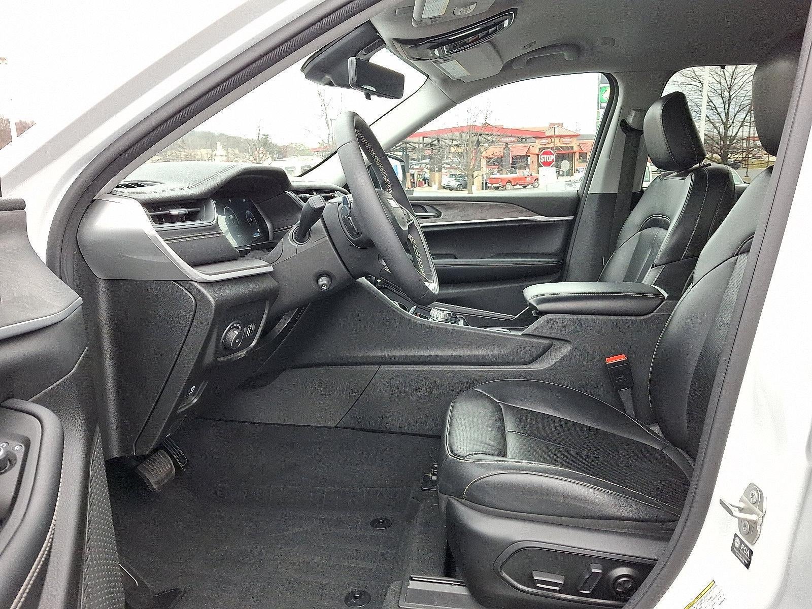 2023 Jeep Grand Cherokee L Limited 4x4