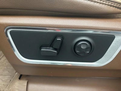 2019 RAM 1500 Laramie 4x4 Crew Cab 5'7" Box