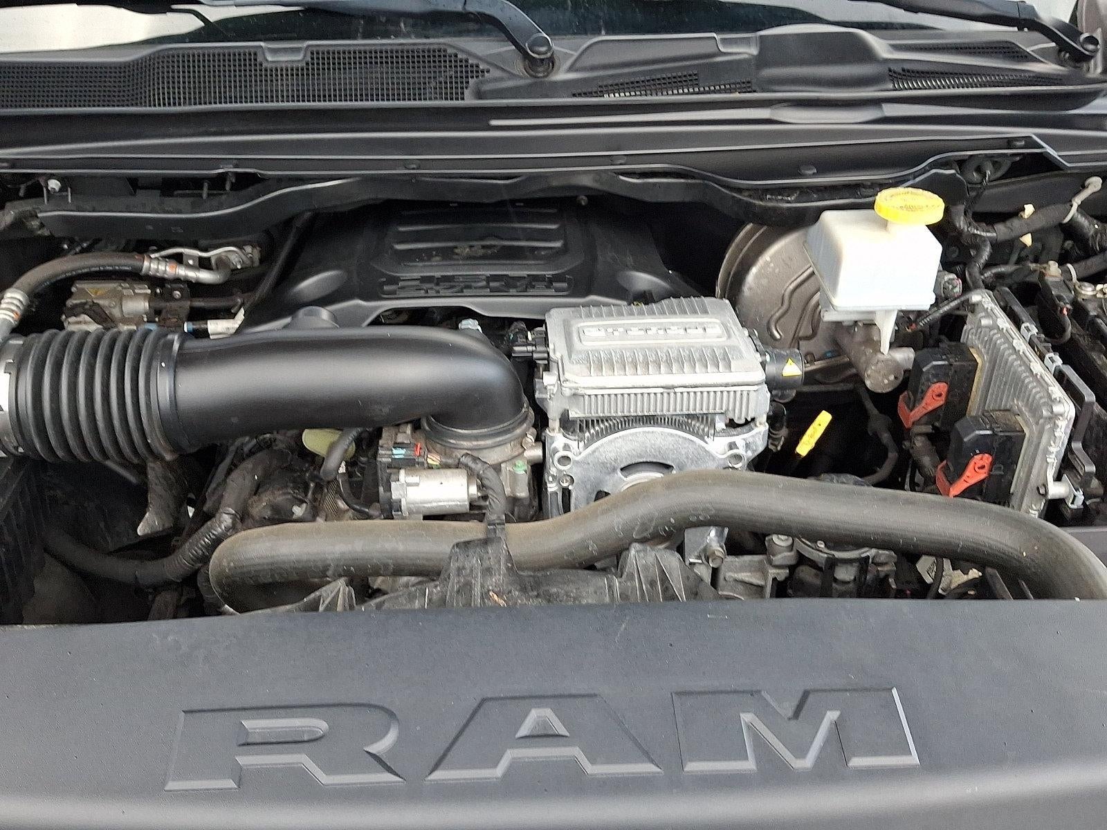 2019 RAM 1500 Longhorn 4x4 Crew Cab 5'7" Box