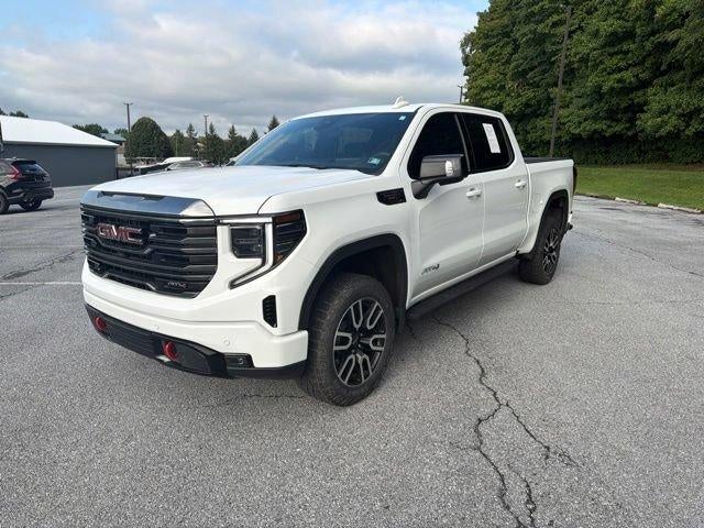 2023 GMC Sierra 1500 Crew Cab Short Box 4-Wheel Drive AT4