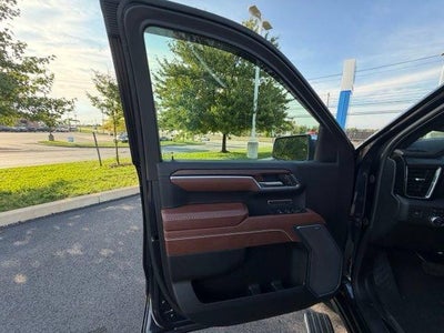 2025 GMC Sierra 1500 Crew Cab Short Box 4-Wheel Drive Denali Ultimate