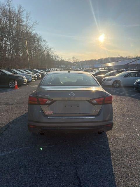 2021 Nissan Altima 2.5 SR AWD Sedan