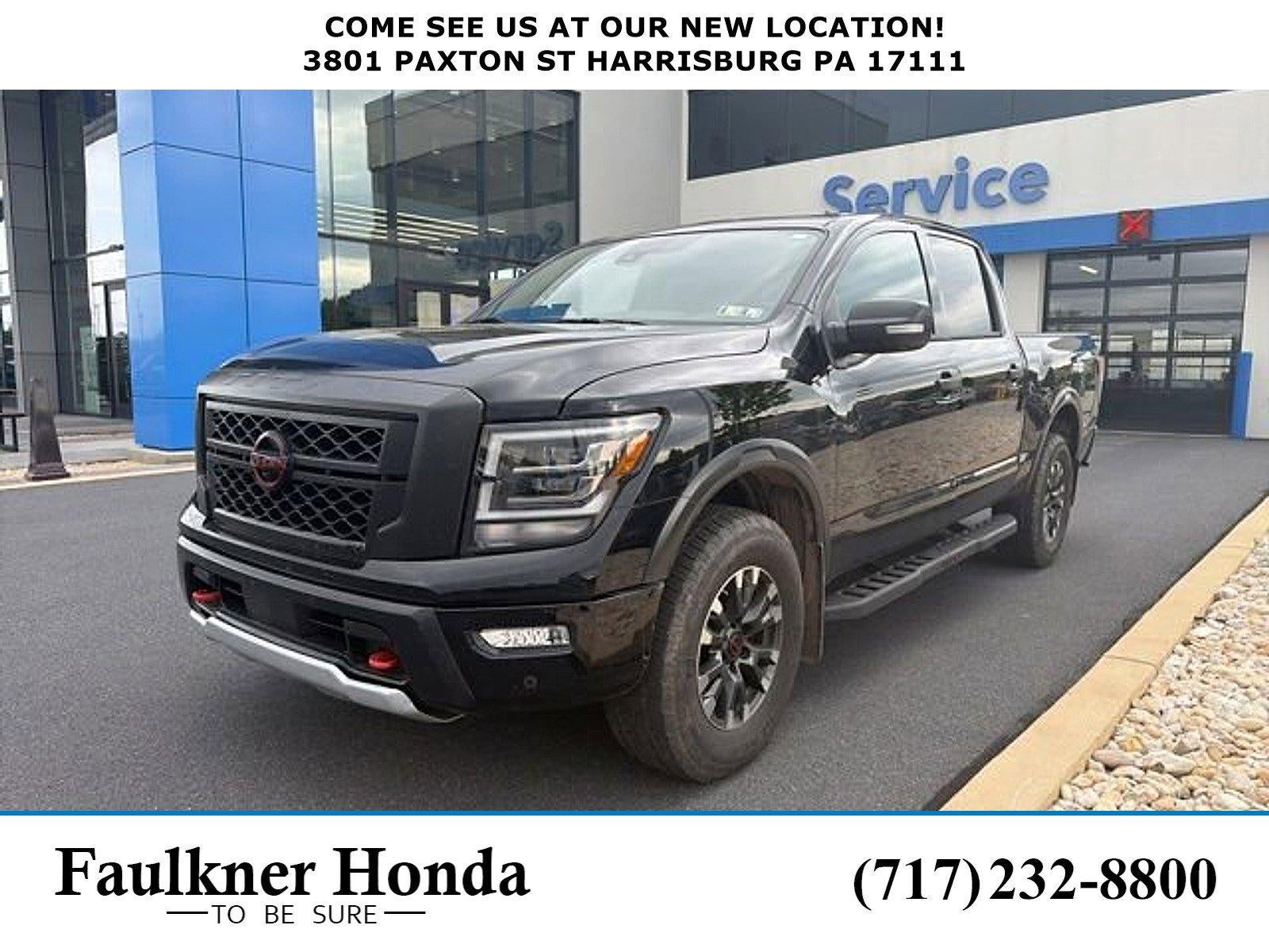 2024 Nissan Titan PRO-4X 4X4 Crew Cab's photo