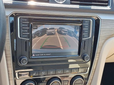 2017 Volkswagen Passat 1.8T SEL Premium Auto