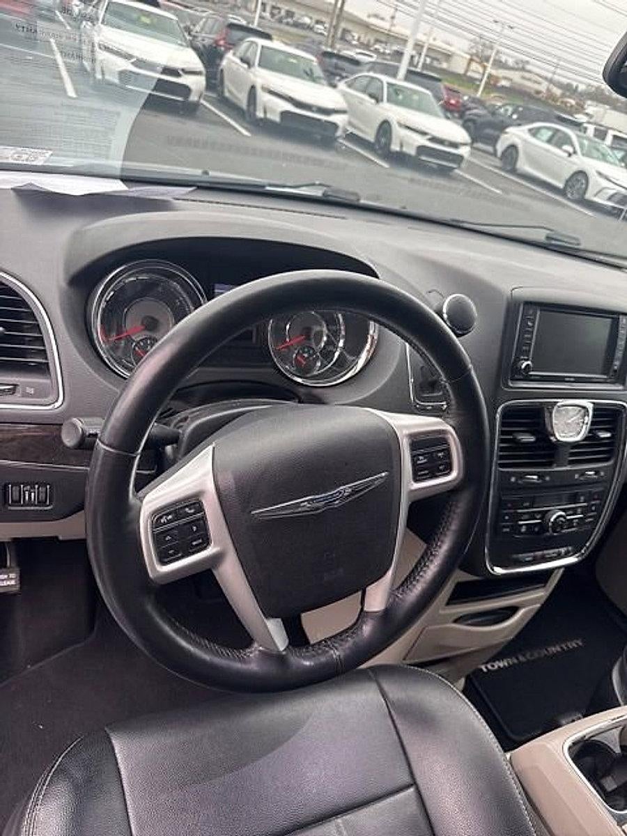 2016 Chrysler Town & Country 4dr Wgn Touring