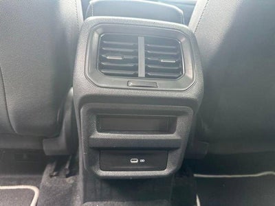2022 Volkswagen Taos SEL 4MOTION