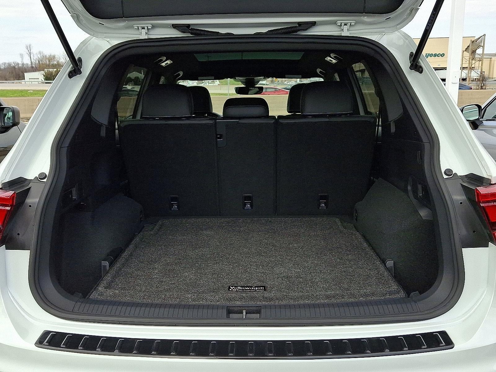 2023 Volkswagen Tiguan 2.0T SE R-Line Black 4MOTION