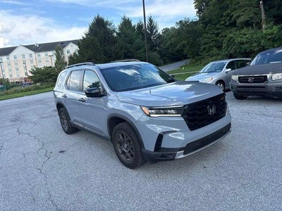 2025 Honda Pilot TrailSport AWD