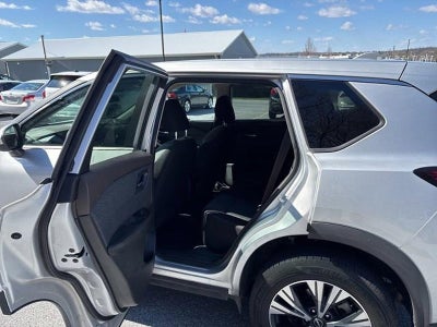 2023 Nissan Rogue FWD SV